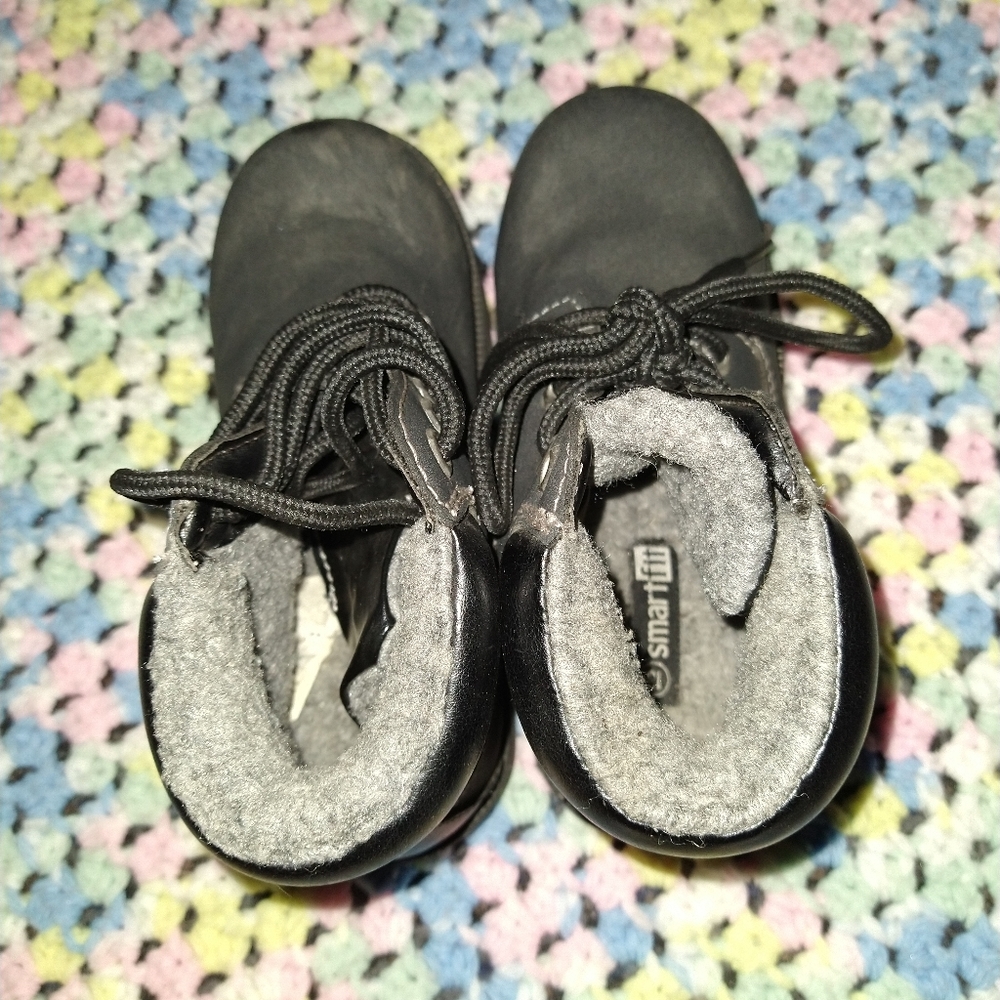 Waterproof Boots - Picture 4 of 4